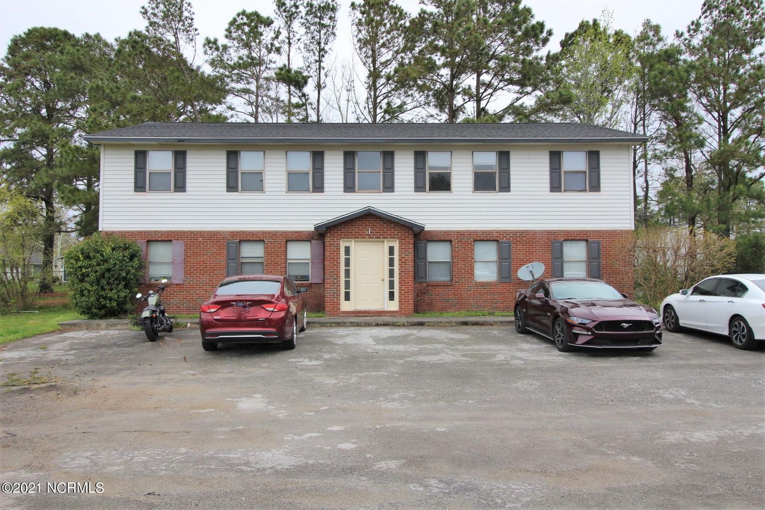 Property main image